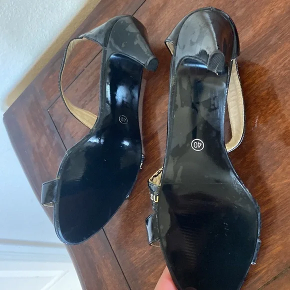 Louis Vuitton pumps - Picture 4 of 4